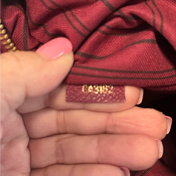 Louis Vuitton Tote - Picture 12 of 12